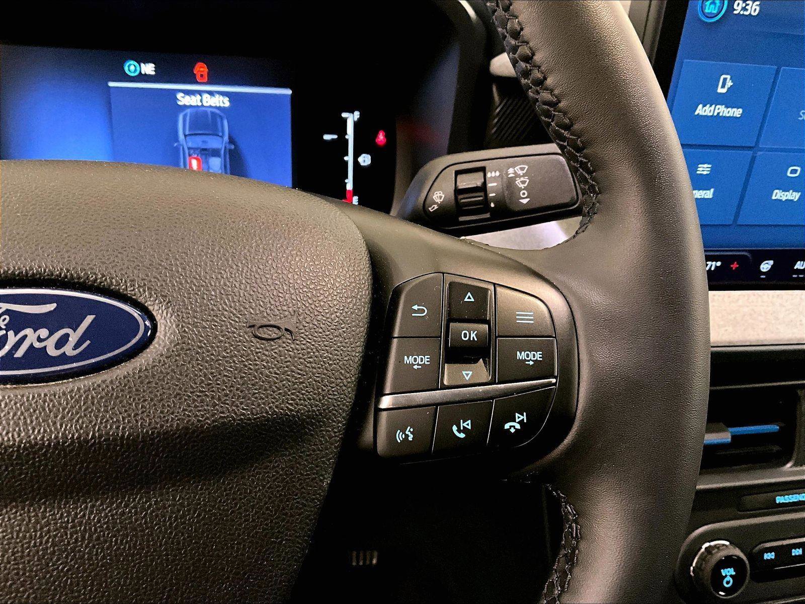 Certified 2025 Ford Maverick XLT w/ XLT Luxury Package FWD image 18