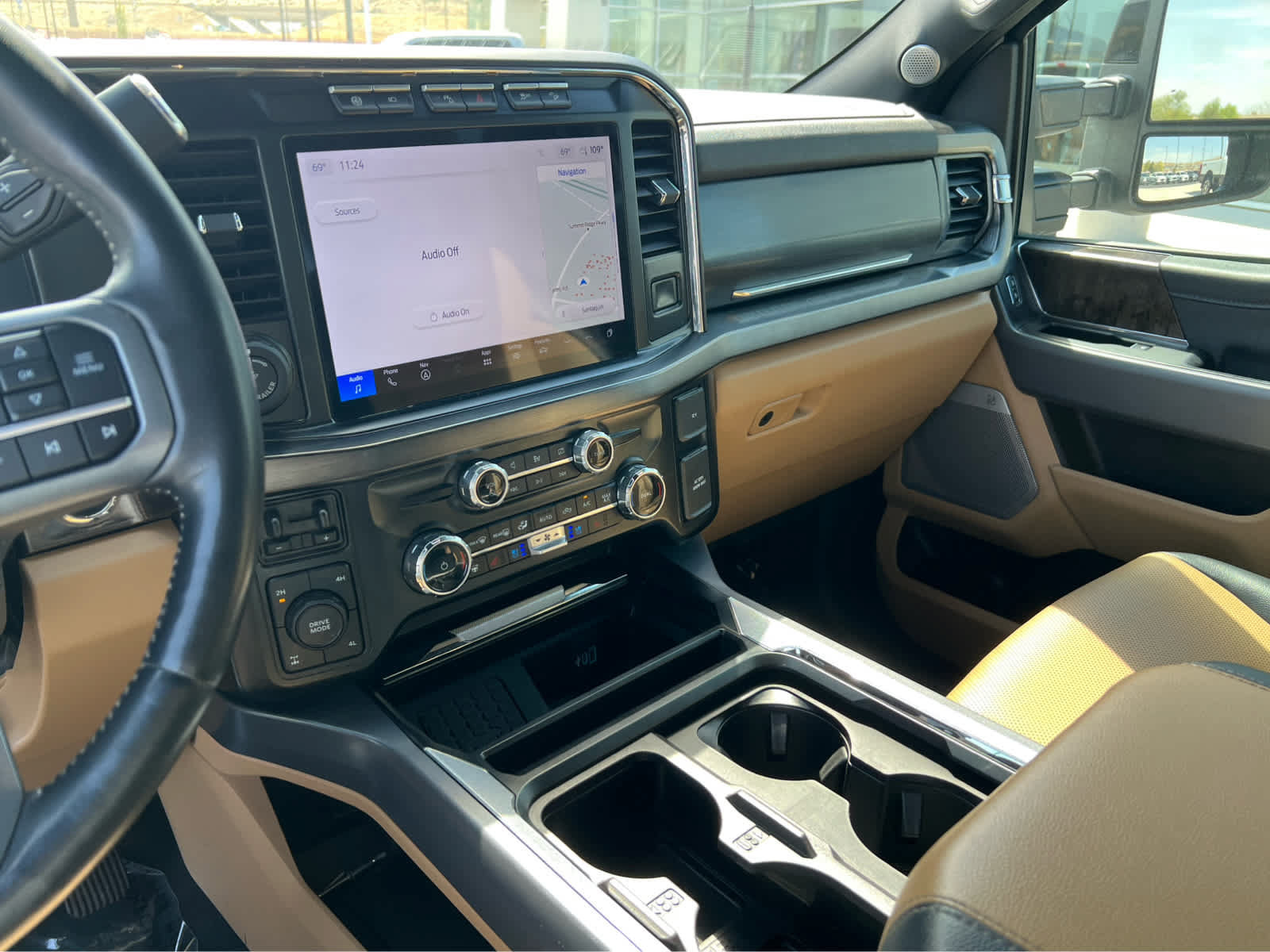 Certified 2024 Ford F350 Lariat w/ Lariat Ultimate Package AWD/4WD image 37