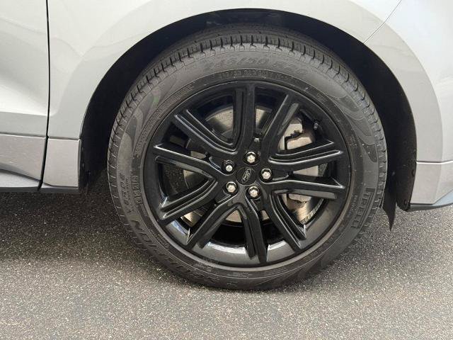 Certified 2023 Ford Edge ST-Line w/ Class II Trailer Tow Package AWD/4WD image 7