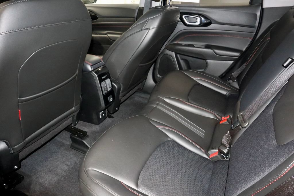 Used 2022 Jeep Compass Trailhawk image 20