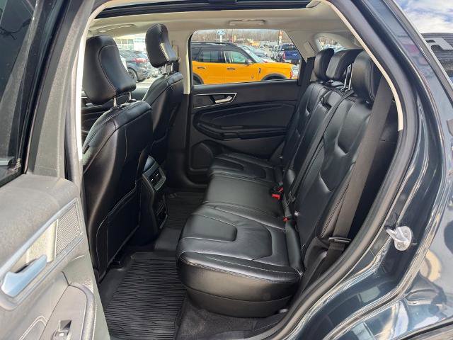 Certified 2022 Ford Edge Titanium image 11