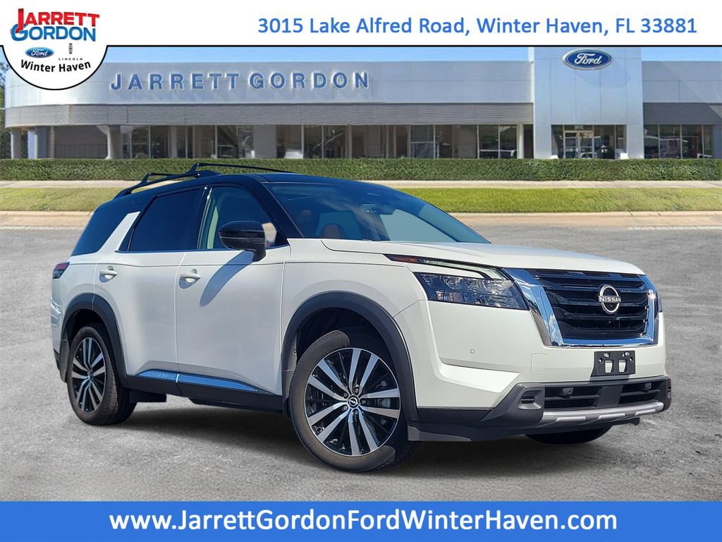 Used 2025 Nissan Pathfinder Platinum