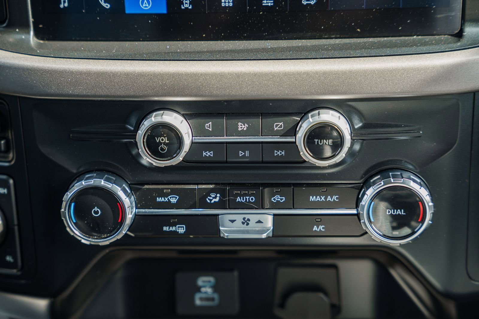 Certified 2024 Ford F150 XLT w/ Tow/Haul Package image 30