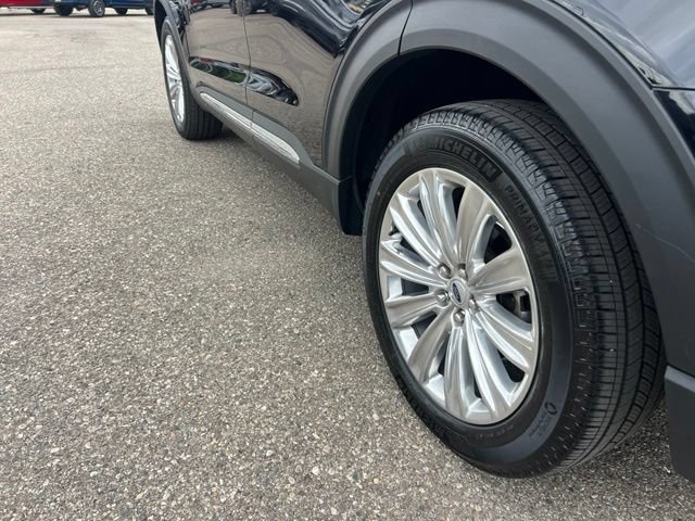 Certified 2024 Ford Explorer Limited w/ Equipment Group 301A AWD/4WD image 29