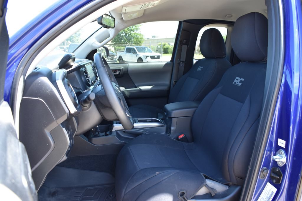 Used 2022 Toyota Tacoma SR5 AWD/4WD image 7