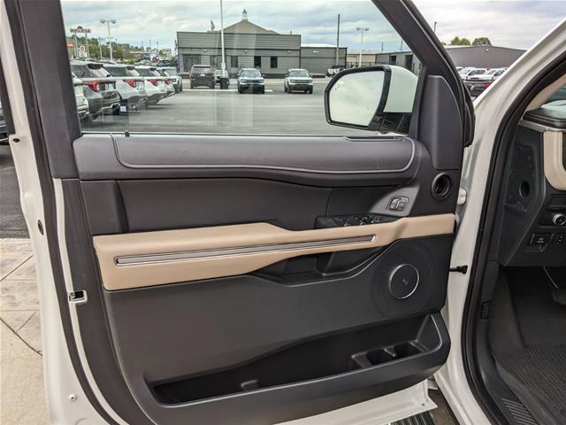 Certified 2022 Ford Expedition Limited AWD/4WD image 23