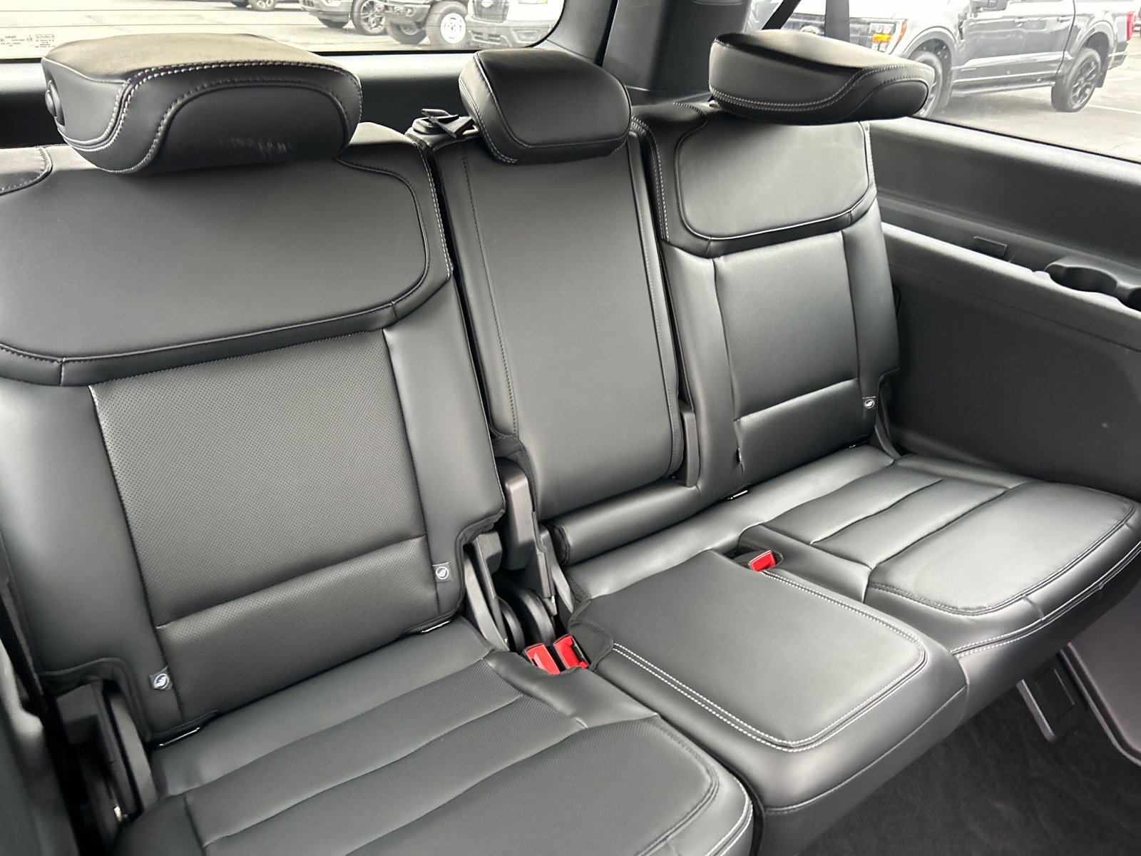 Certified 2025 Ford Expedition Max Platinum w/ Stealth Performance Package AWD/4WD image 28