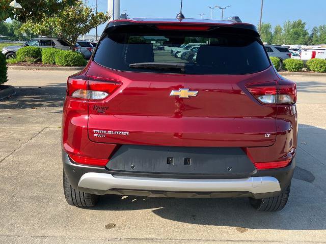 Used 2025 Chevrolet TrailBlazer LT w/ Convenience Package AWD/4WD image 5