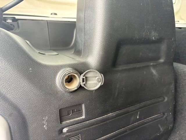 Used 2020 Jeep Wrangler Unlimited Willys image 17