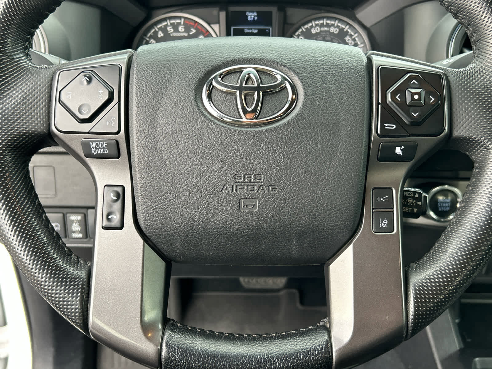 Used 2023 Toyota Tacoma TRD Off-Road image 33