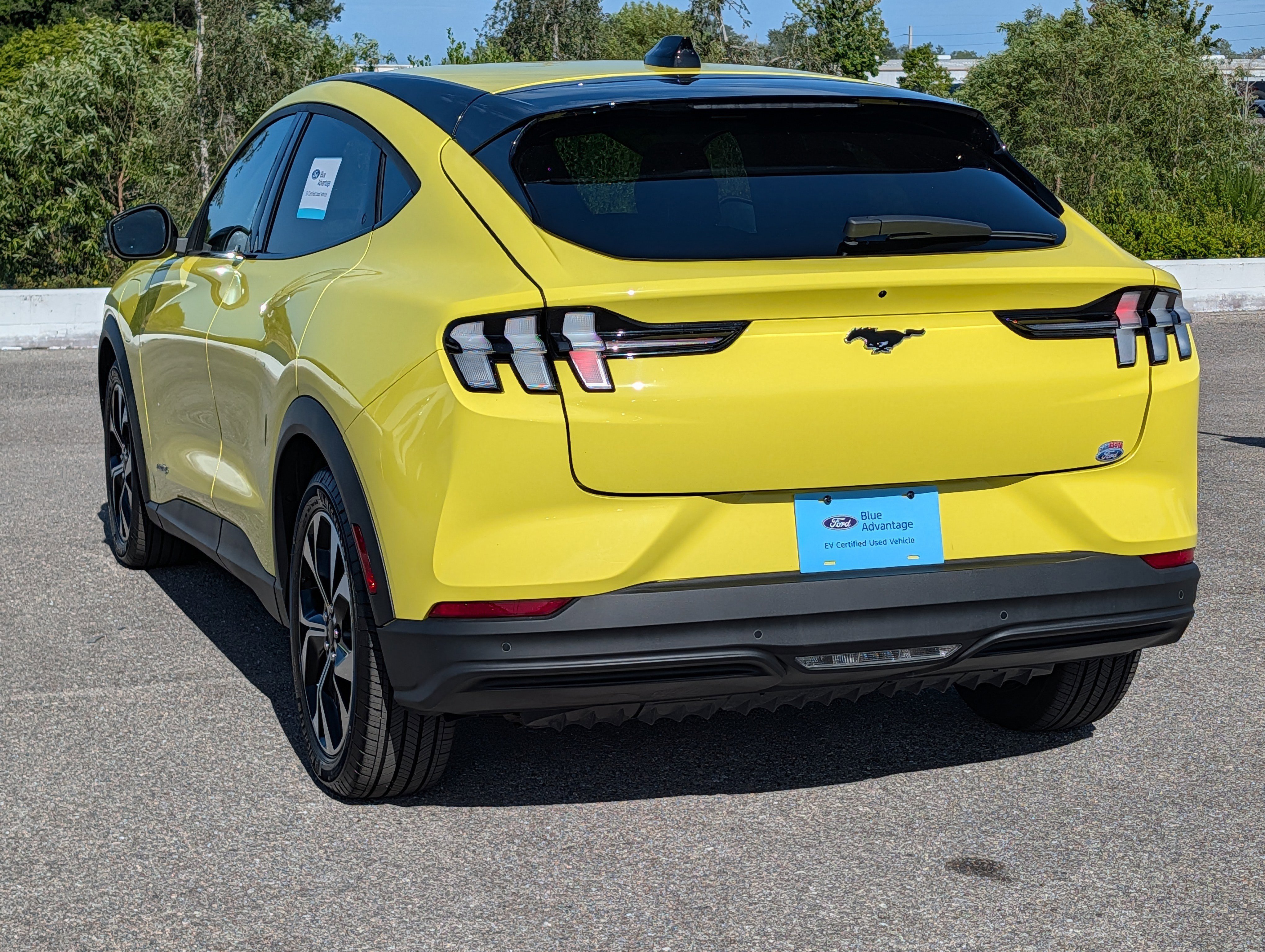 Certified 2025 Ford Mustang Mach-E Select w/ Comfort Package Lite AWD/4WD image 6
