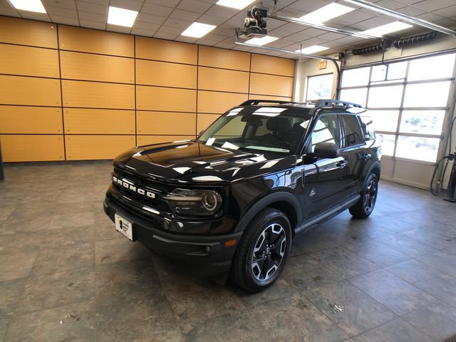 Certified 2023 Ford Bronco Sport Outer Banks AWD/4WD image 3