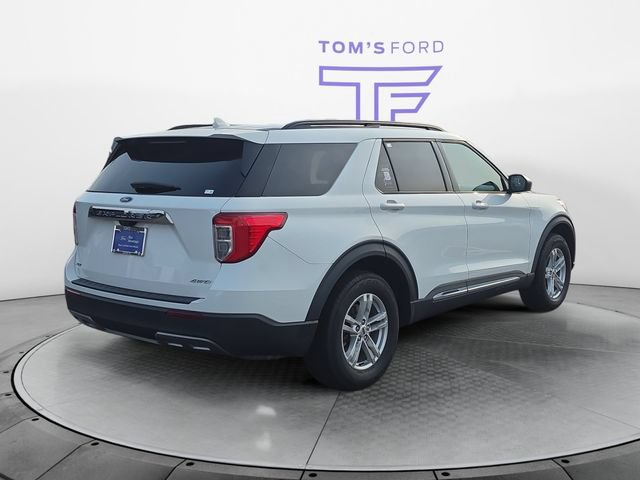 Certified 2023 Ford Explorer XLT w/ Equipment Group 202A AWD/4WD image 5