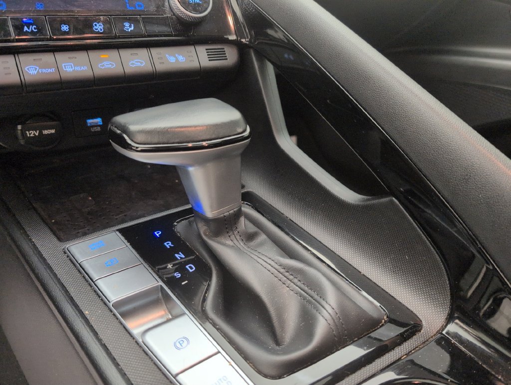 Used 2023 Hyundai Elantra Limited FWD image 30