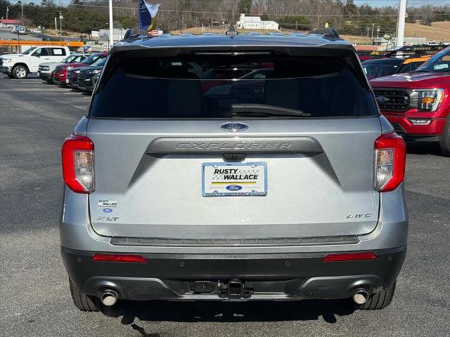 Certified 2022 Ford Explorer XLT w/ Equipment Group 202A image 6