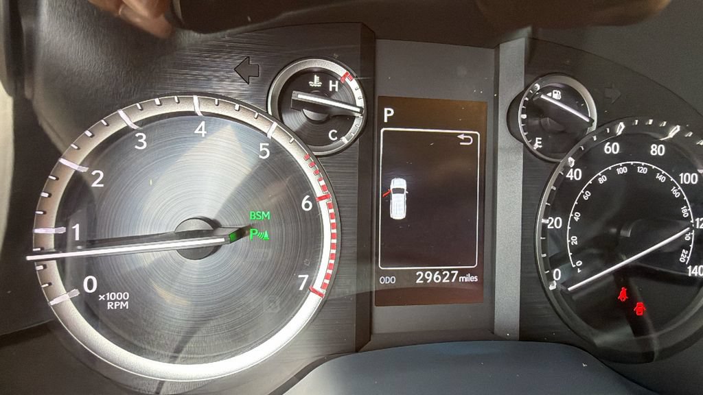 Used 2023 Lexus GX 460 Premium AWD/4WD image 19