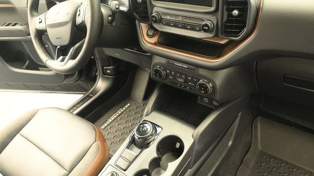 Certified 2023 Ford Bronco Sport Outer Banks AWD/4WD image 19
