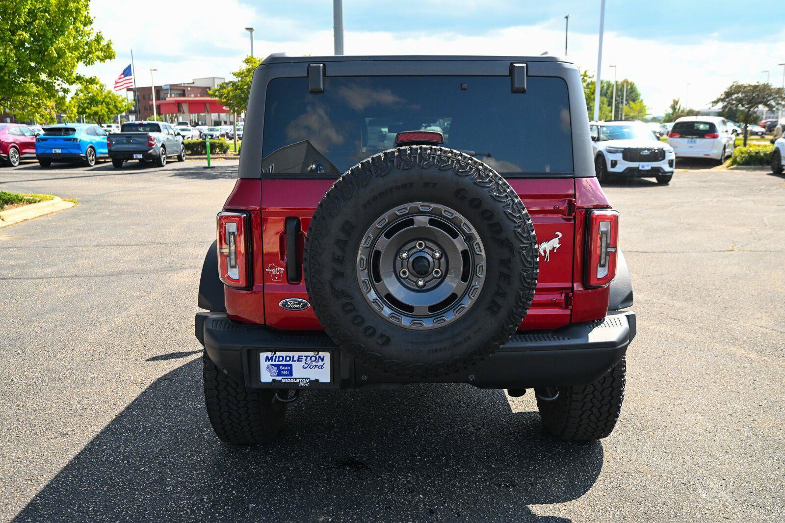 Certified 2025 Ford Bronco Badlands w/ Sasquatch Package AWD/4WD image 6