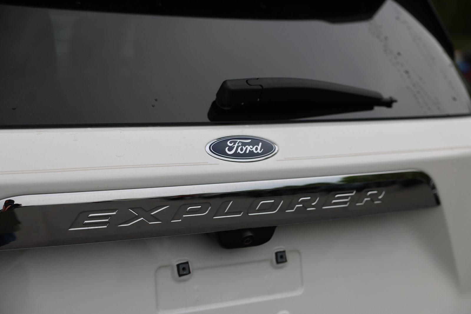 Certified 2023 Ford Explorer XLT w/ Equipment Group 202A AWD/4WD image 32