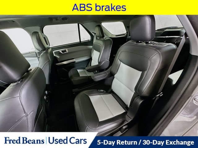 Certified 2024 Ford Explorer XLT w/ Equipment Group 202A AWD/4WD image 32