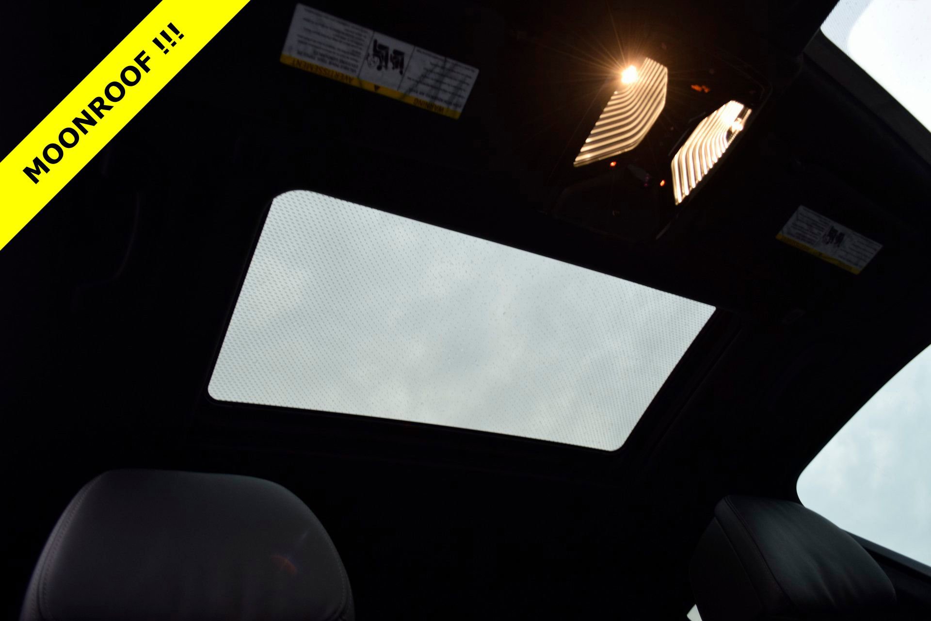 Used 2022 BMW X5 M50i w/ Executive Package image 6