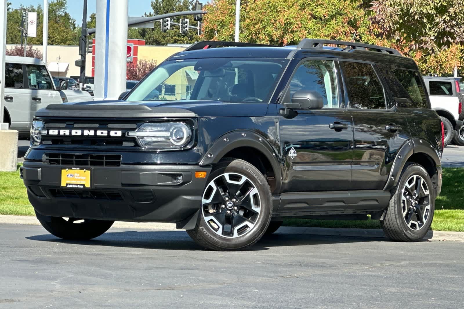 Certified 2022 Ford Bronco Sport Outer Banks w/ Tech Package AWD/4WD image 1