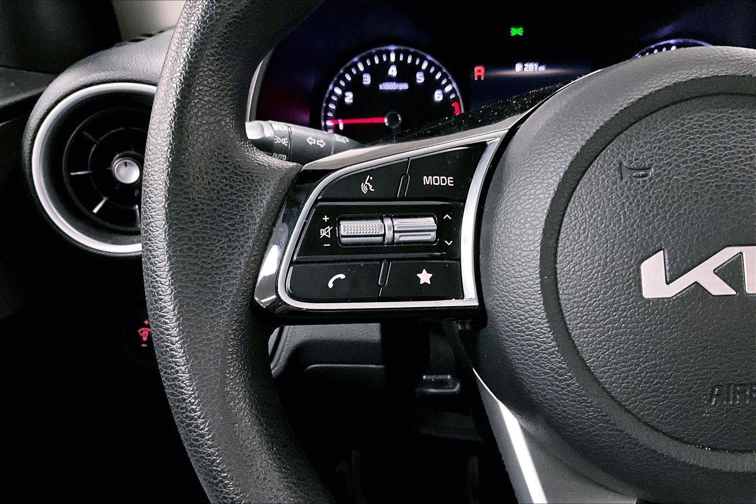 Used 2024 Kia Forte LXS image 17