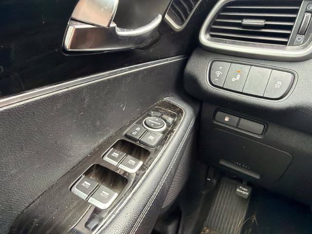 Used 2019 Kia Sorento FWD image 24
