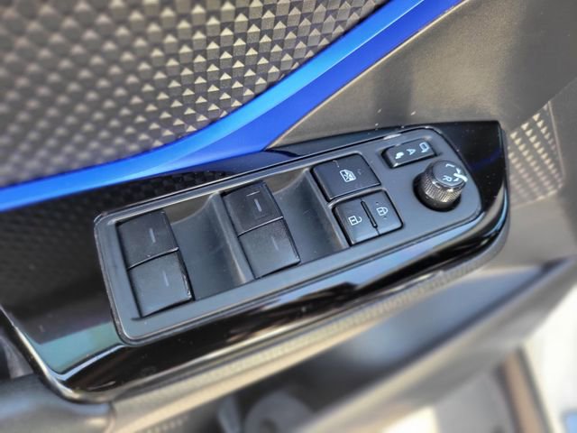 Used 2020 Toyota C-HR XLE image 16