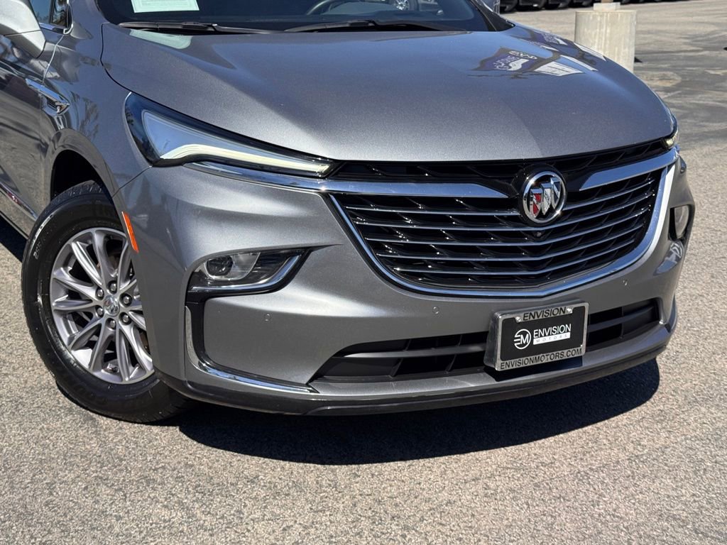Used 2024 Buick Enclave Premium image 3