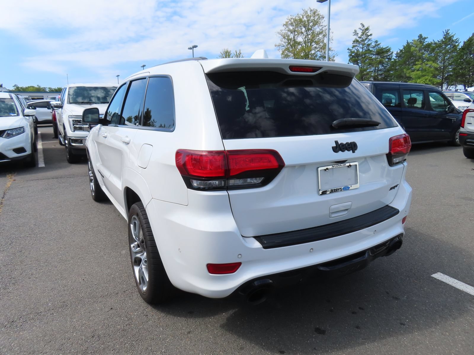 Used 2020 Jeep Grand Cherokee SRT w/ Trailer Tow Group IV AWD/4WD image 7