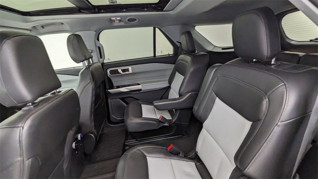 Certified 2023 Ford Explorer XLT w/ Equipment Group 202A image 38