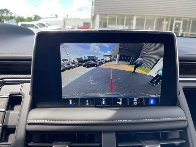 Used 2024 Chevrolet Suburban Premier w/ Premium Package RWD image 30