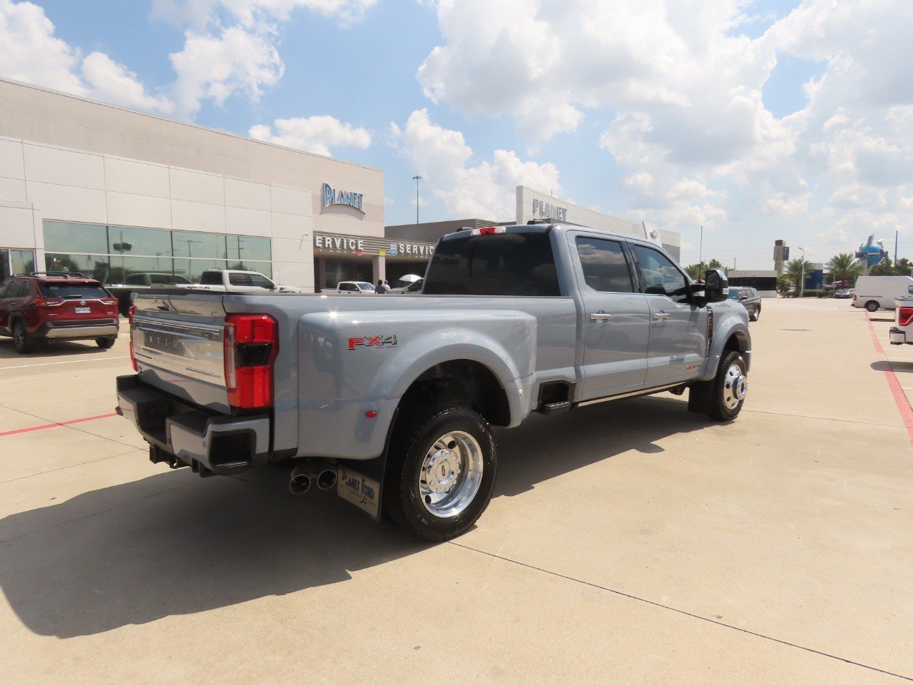 Certified 2026 Ford F450 Platinum w/ Platinum Plus Package AWD/4WD image 11