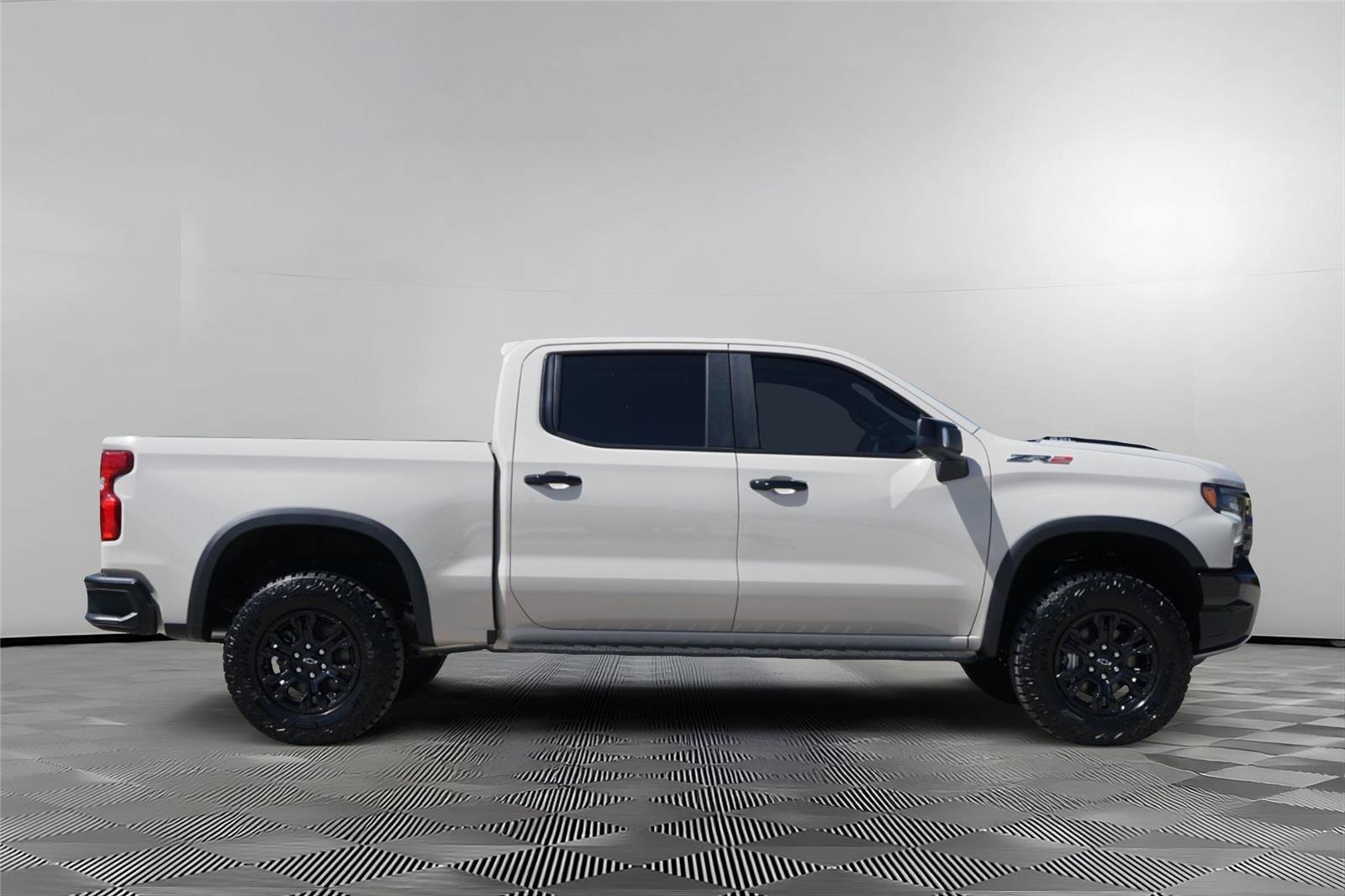 Used 2026 Chevrolet Silverado 1500 ZR2 AWD/4WD image 4