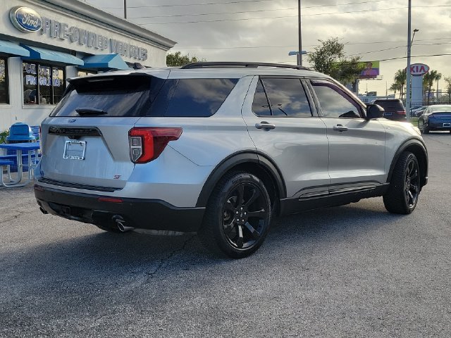 Certified 2022 Ford Explorer ST-Line w/ Class IV Trailer Tow Package RWD image 6