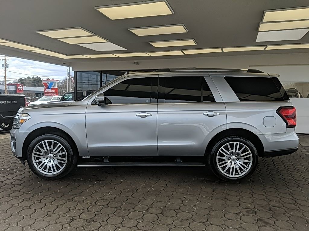 Certified 2023 Ford Expedition Limited image 10
