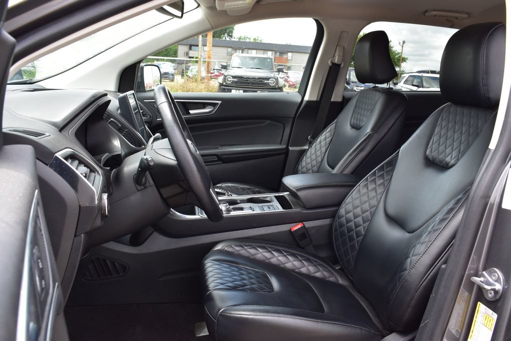 Certified 2024 Ford Edge Titanium AWD/4WD image 7