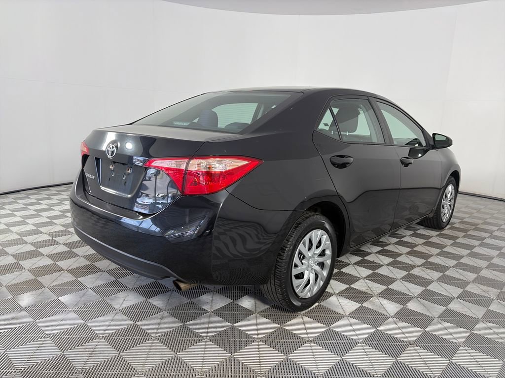 Used 2019 Toyota Corolla LE FWD image 7