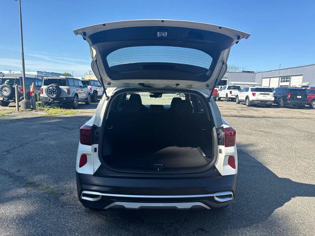 Used 2021 Kia Seltos S AWD/4WD image 10