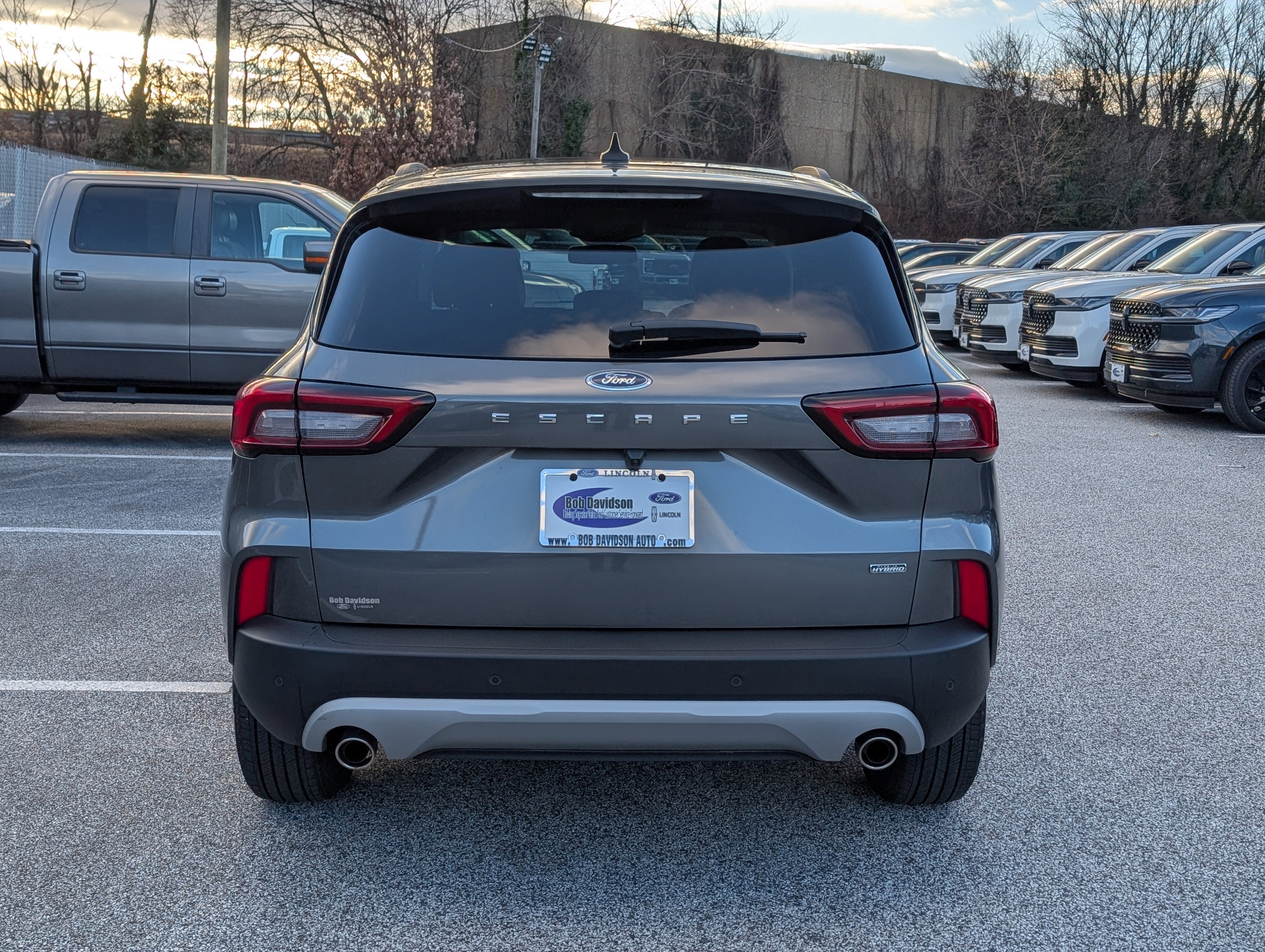 Certified 2023 Ford Escape SE w/ PHEV Premium Package image 3