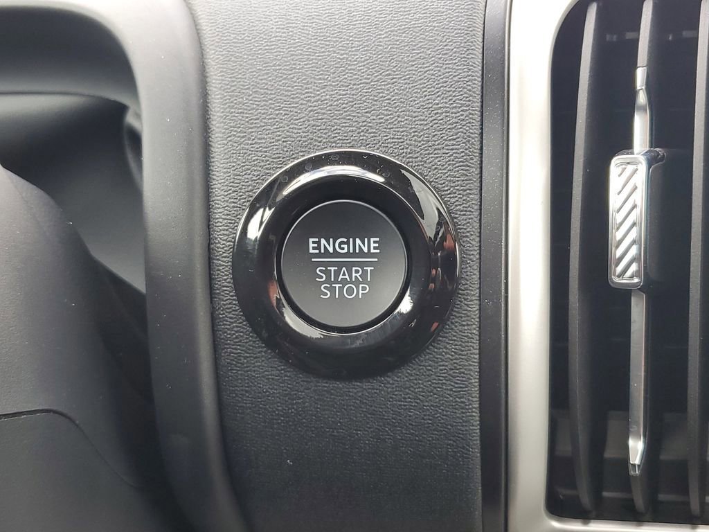 Certified 2025 Ford Expedition Active image 29