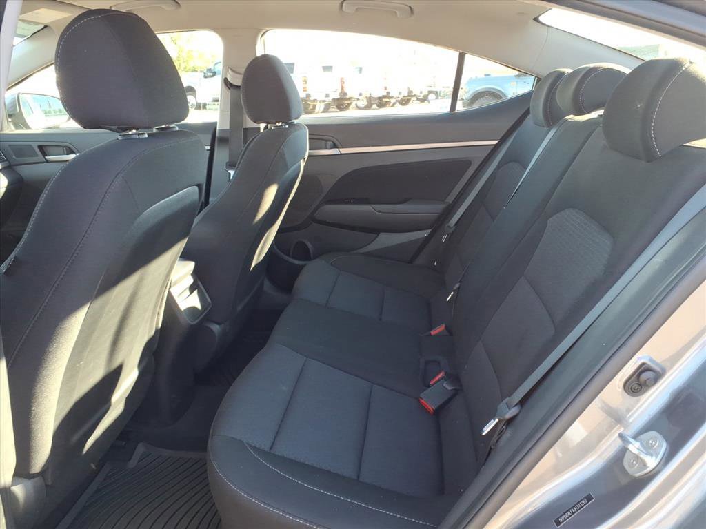 Used 2018 Hyundai Elantra SEL w/ Winter Weather Package image 12