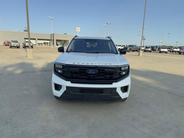 Certified 2025 Ford Expedition Active RWD image 3