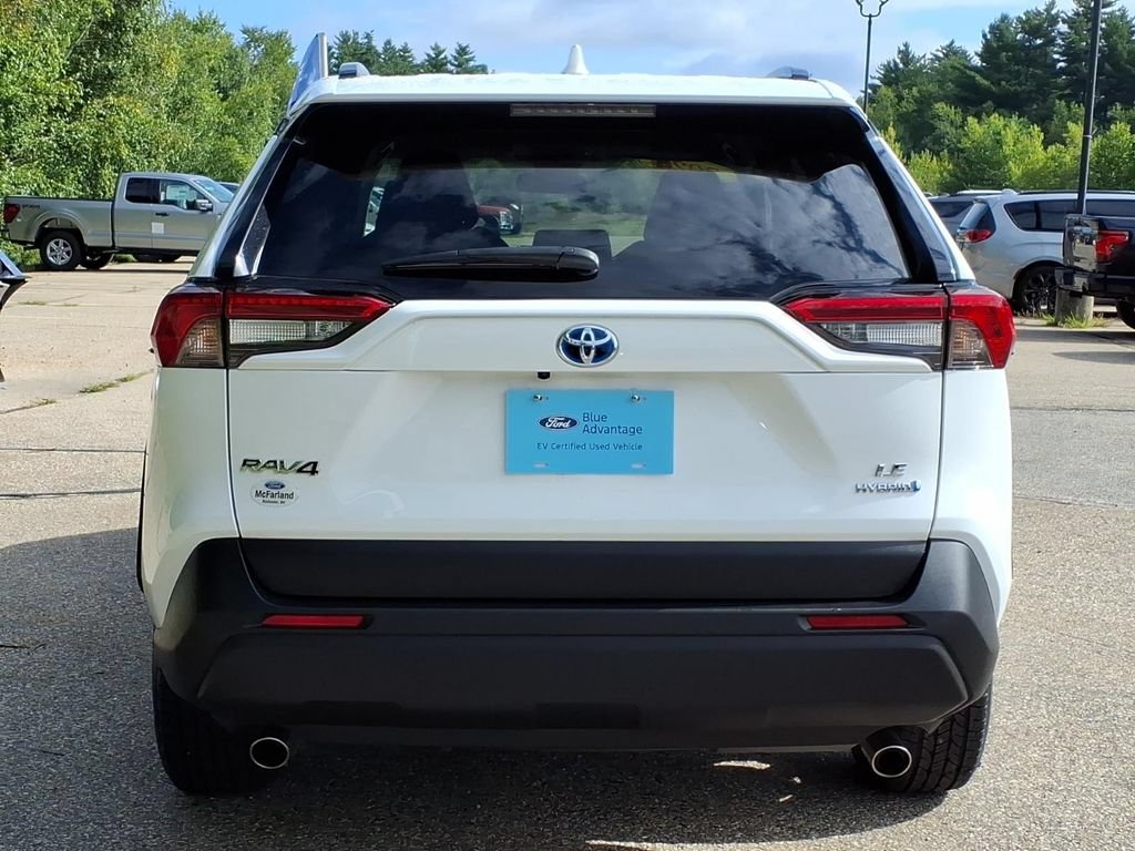Used 2024 Toyota RAV4 LE AWD/4WD image 5