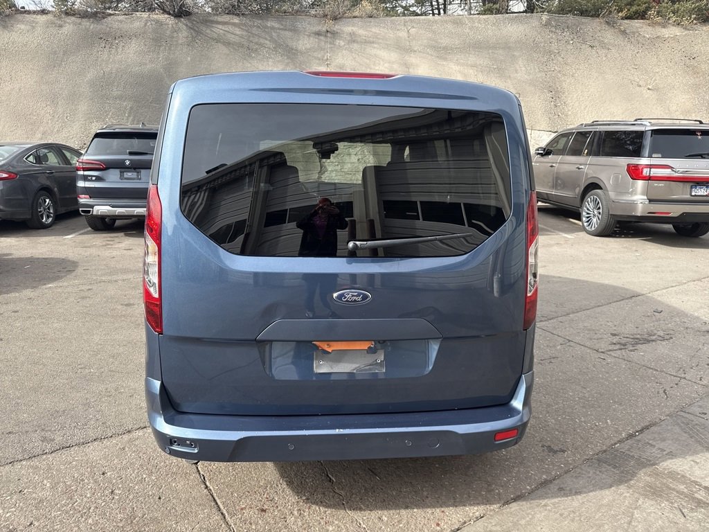Certified 2022 Ford Transit Connect XLT image 4