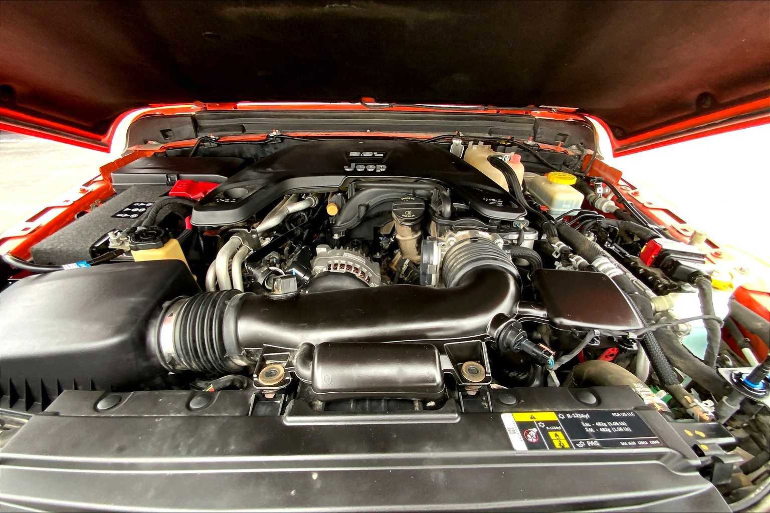 Used 2018 Jeep Wrangler Unlimited Sahara image 27