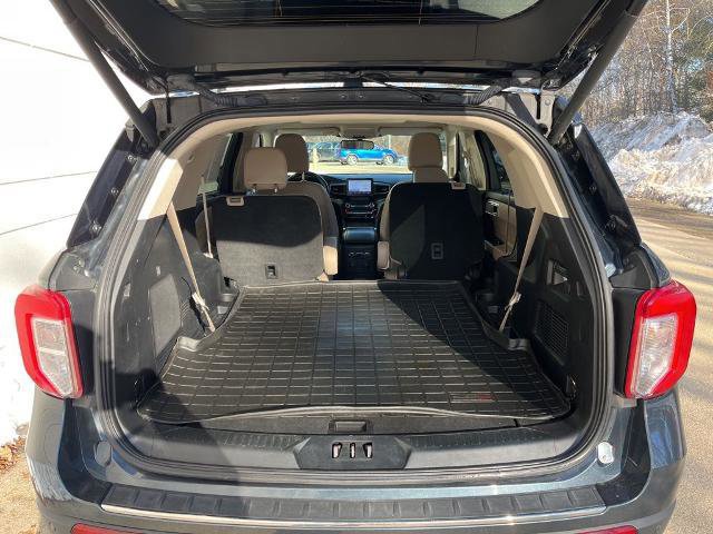 Certified 2022 Ford Explorer Limited w/ Equipment Group 301A image 10