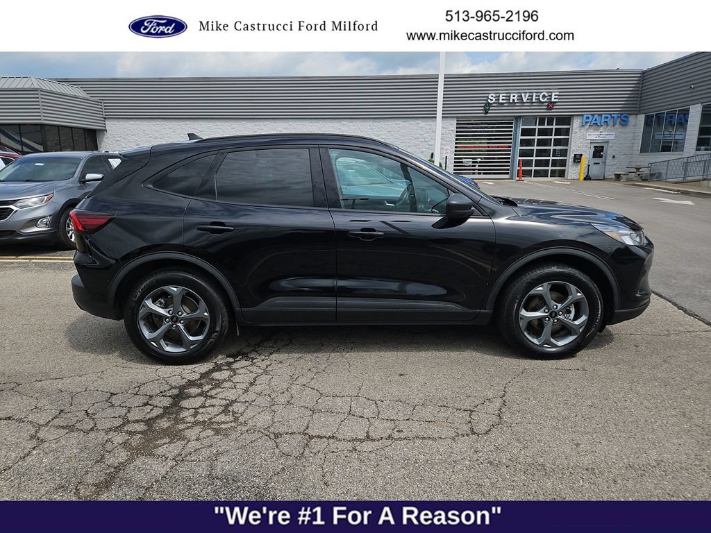 Certified 2025 Ford Escape ST-Line AWD/4WD image 6