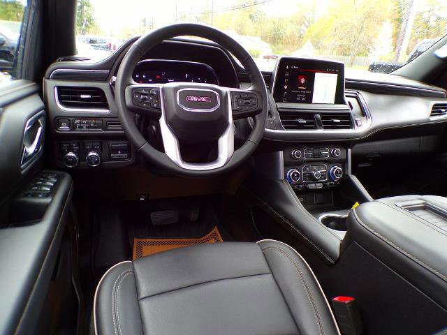 Used 2024 GMC Yukon SLT w/ SLT Luxury Package AWD/4WD image 18